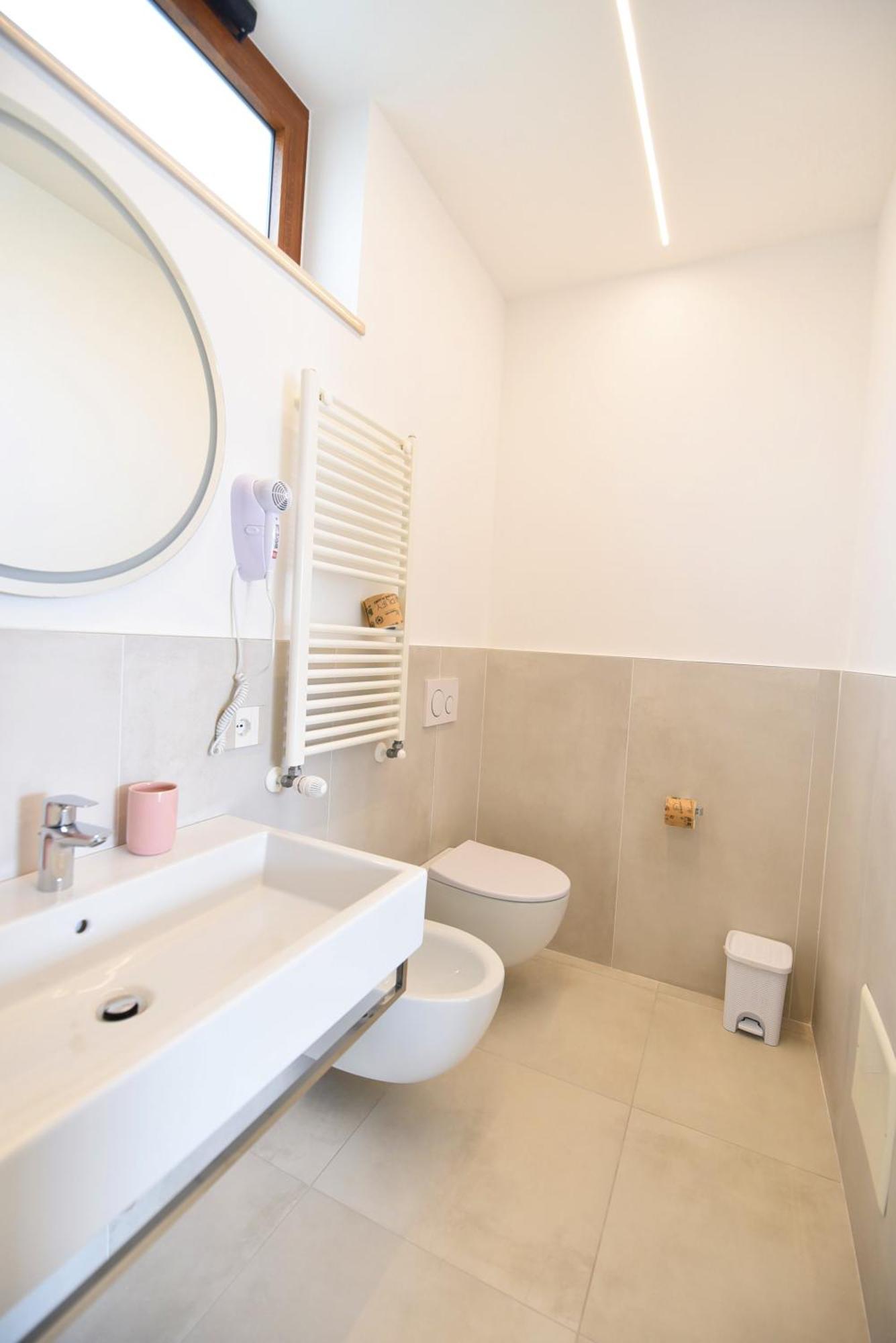 Casa Emma Bed & Breakfast Аджерола Екстериор снимка